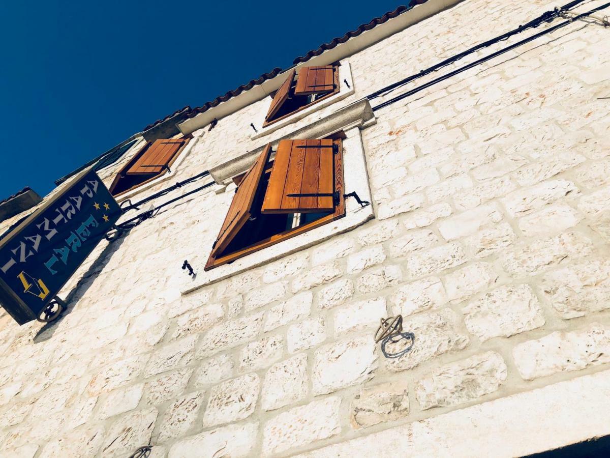 Apartments Feral Trogir Exterior photo